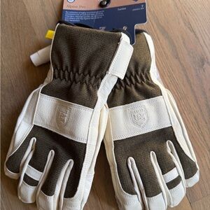 NWT Hestra Tarfala 5 Finger Ski Gloves - Size 7
